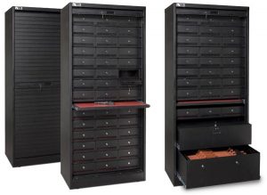 multiple-drawer-storage